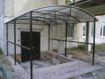Сварная конструкция козырька